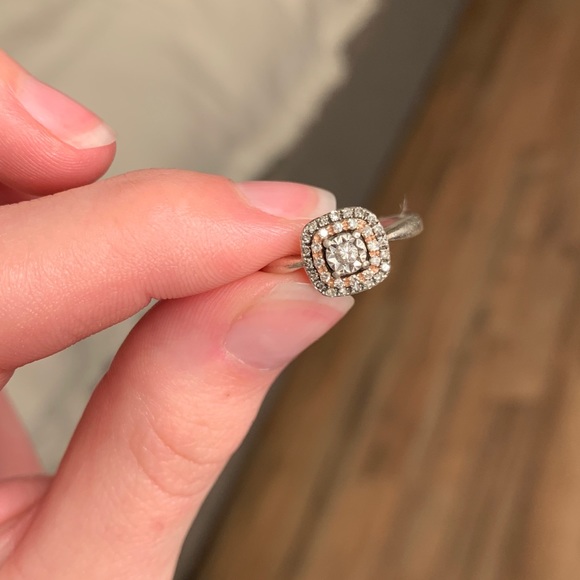 Rose gold dainty engagement/promise ring - Picture 4 of 6